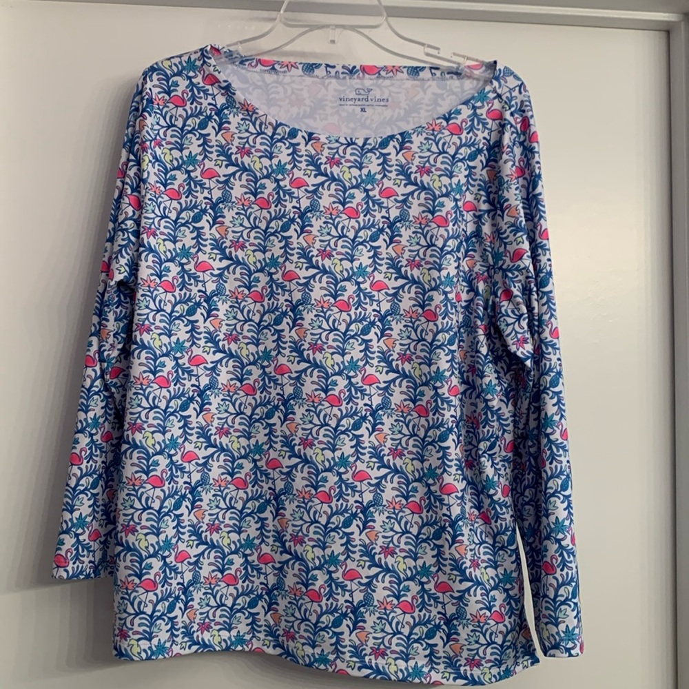 🐳Woman’s Vineyard Vines Boatneck Tee